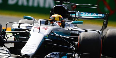 Lewis Hamilton is hoping to soon receive a contract extension from the Mercedes F1 team.