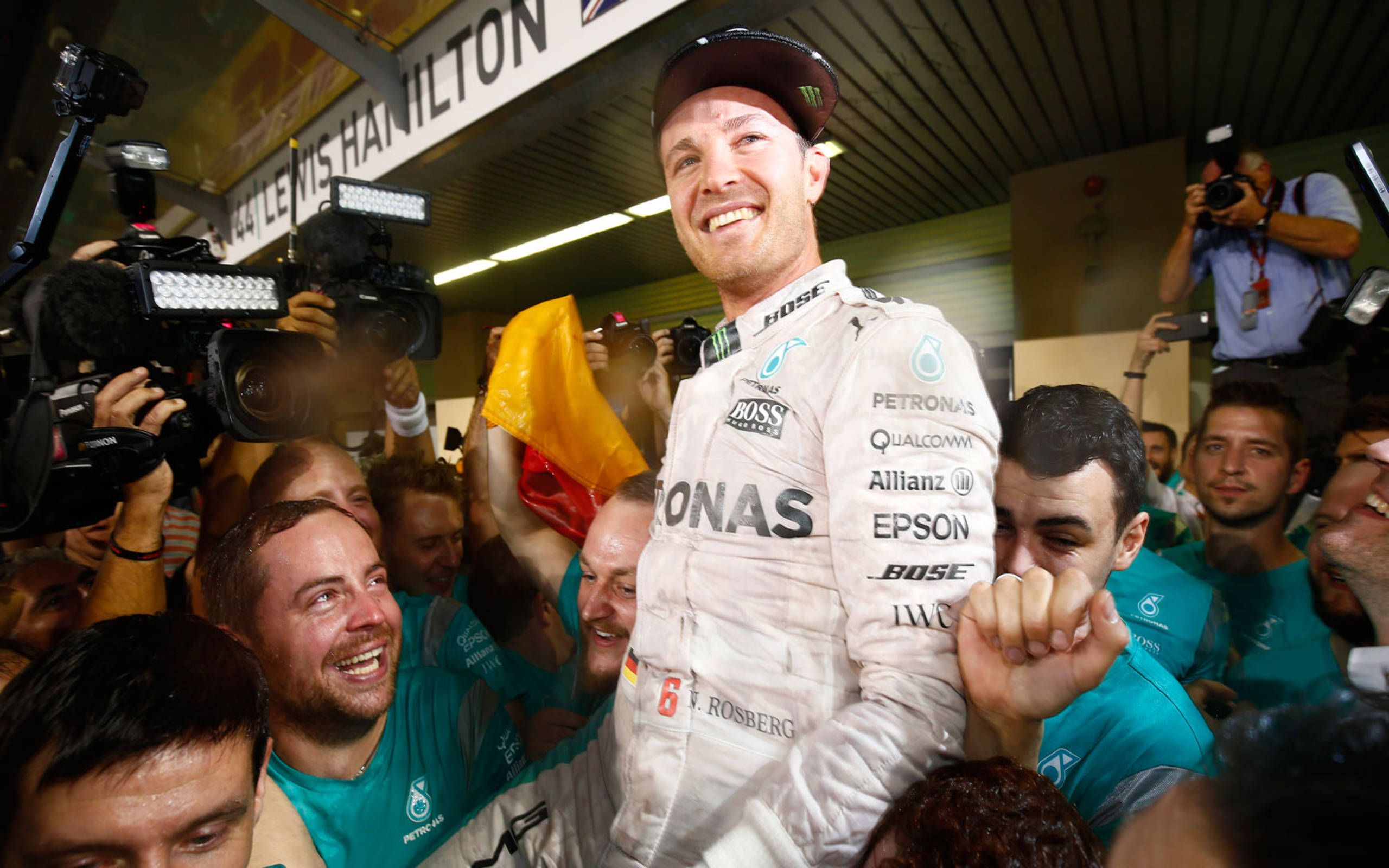 Breaking News: Nico Rosberg Announces Retirement From Formula 1