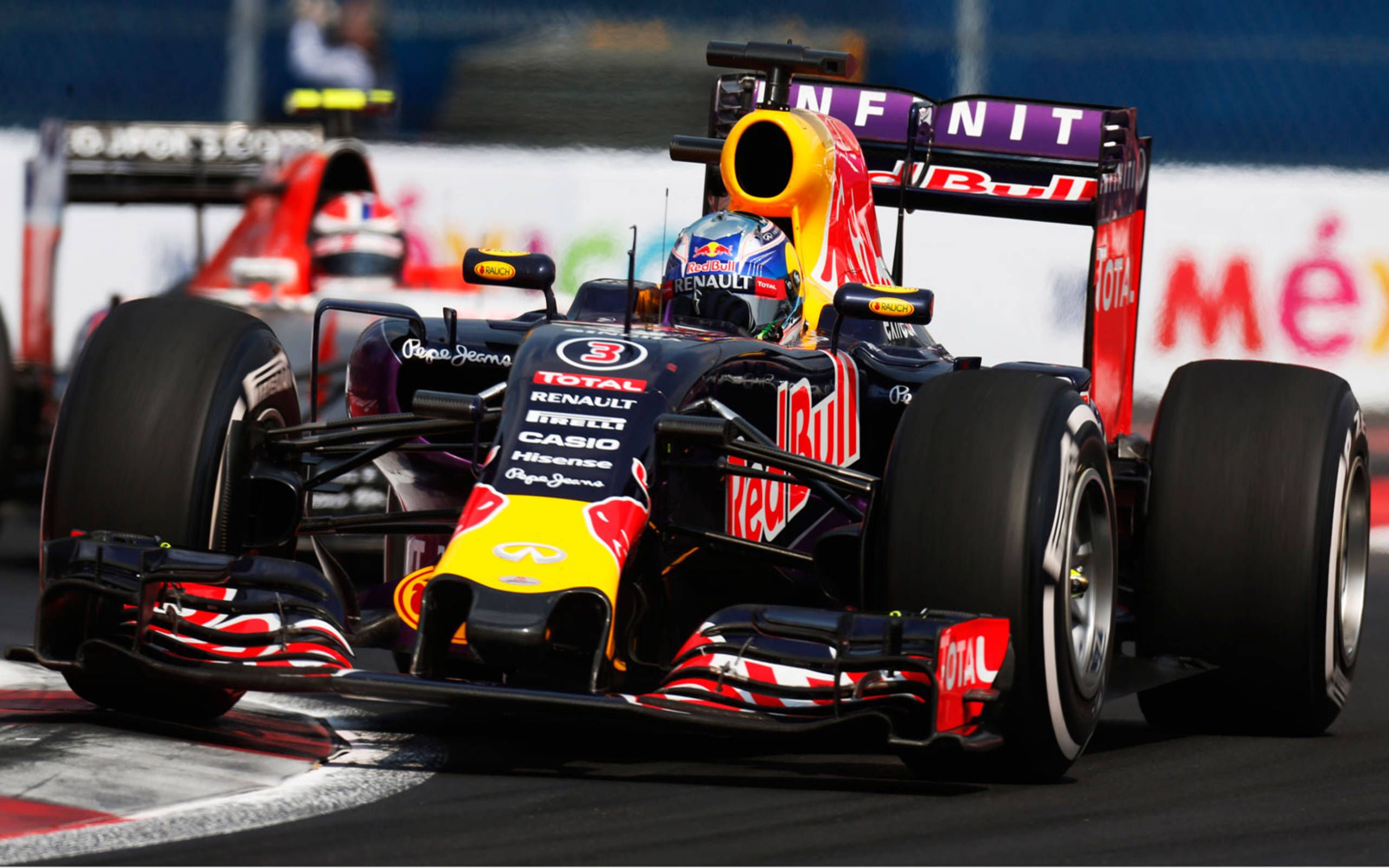 Red Bull Racing 2016 Formula One championship after threatening quit