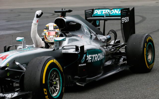 Lewis Hamilton, Mercedes win F1 Canadian Grand Prix to tighten championship