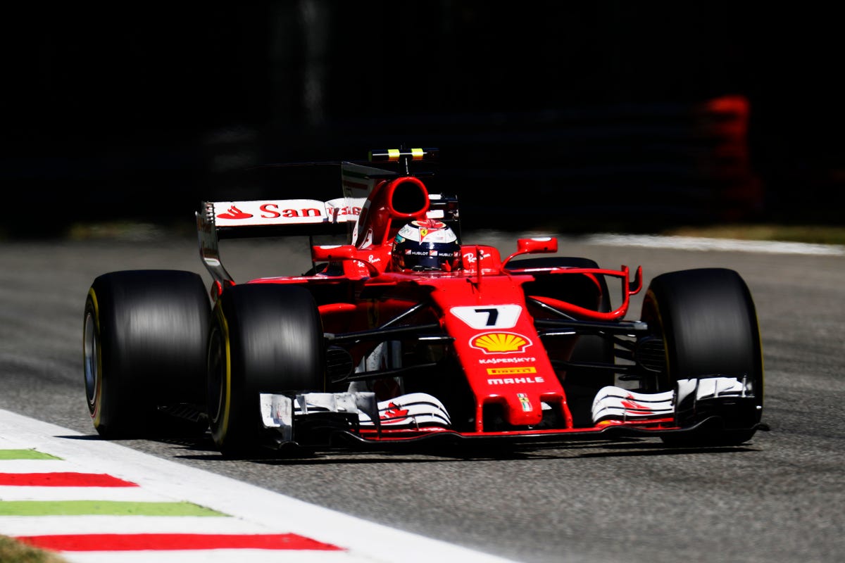 Ferrari F1 team inks new long-term Marlboro agreement