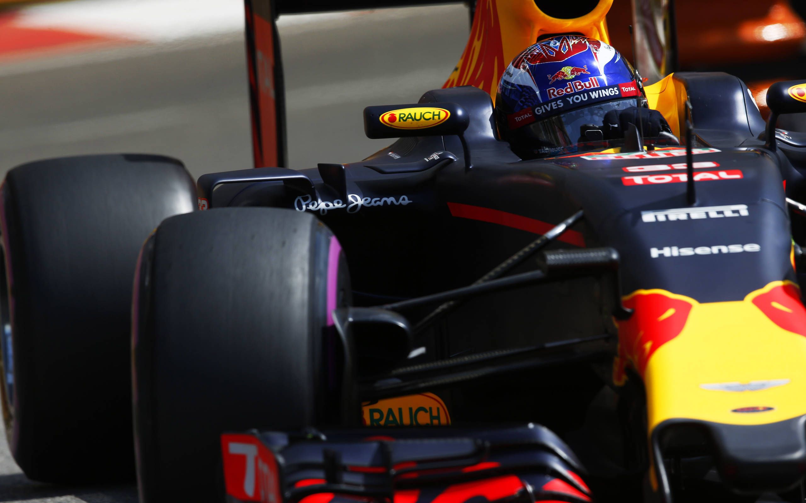 Zus kolf revolutie Max Verstappen says Red Bull F1 will continue to beat Ferrari