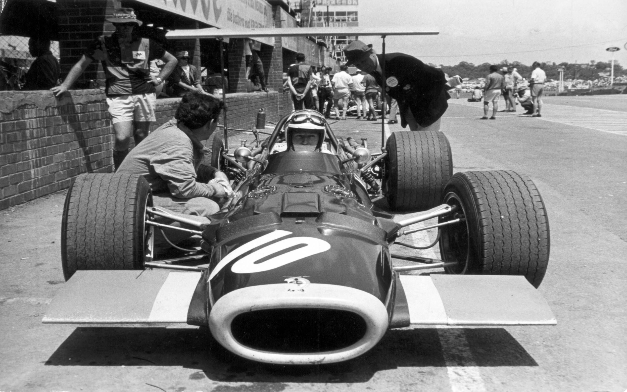 1:12 JF Creations Ferrari helmet World Champion Surtees 1964 