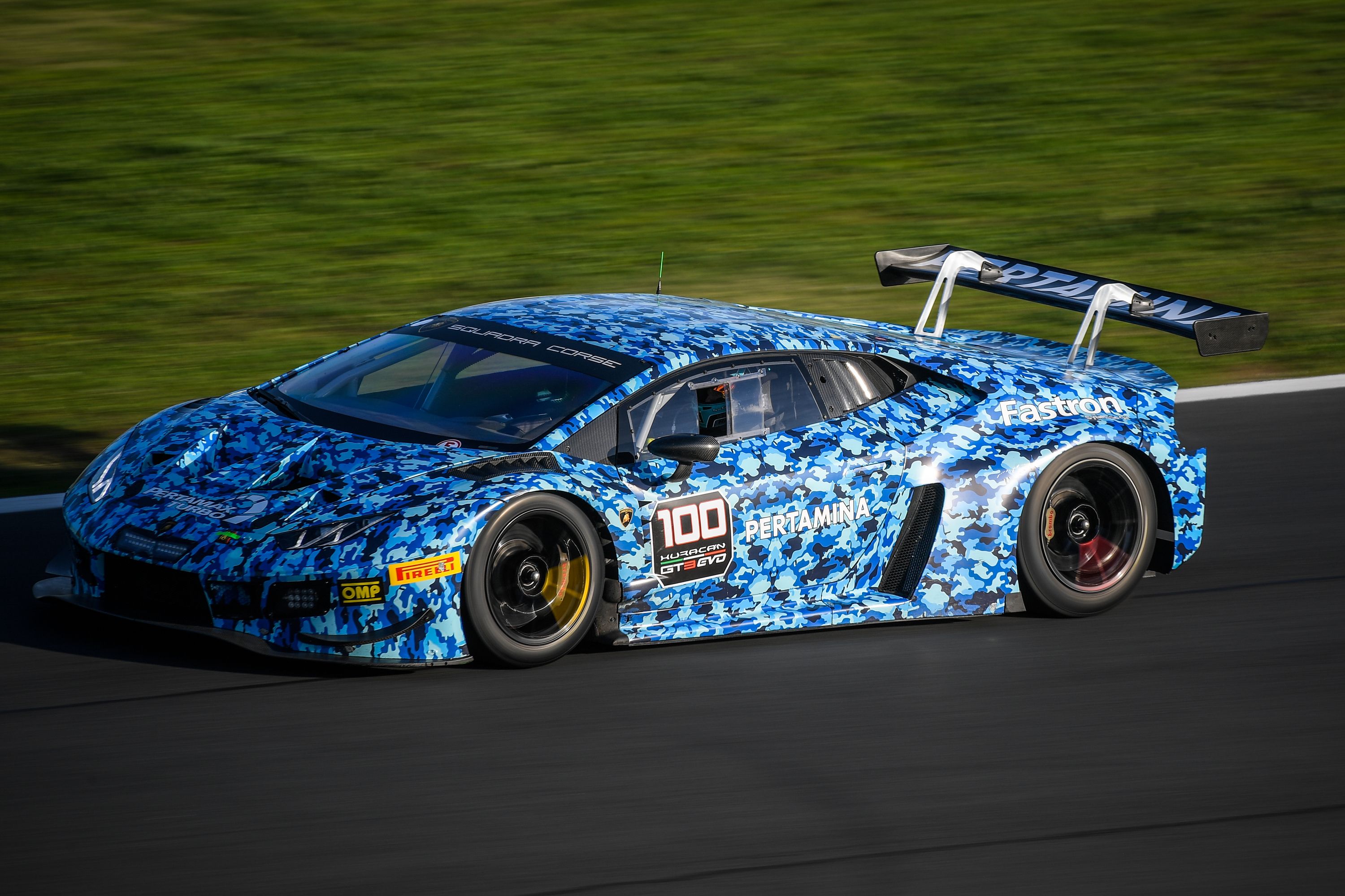 Here's what the Lamborghini Huracan GT3 Evo is like to drive on-track