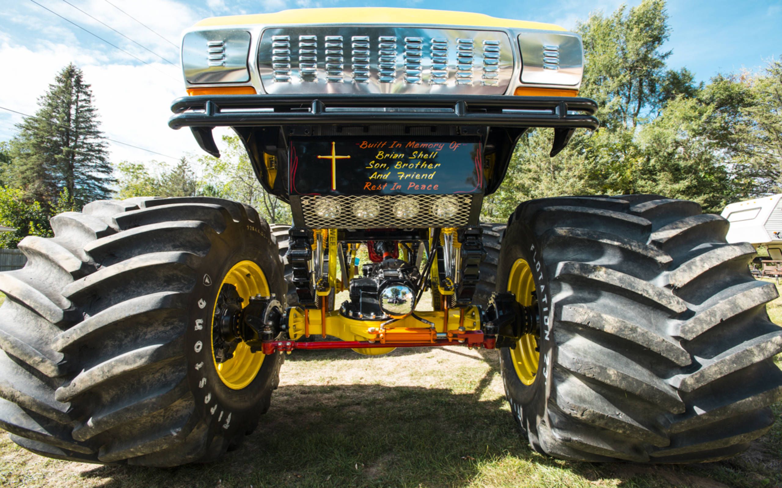 Showtime monster truck: Michigan man re-creates one of the coolest