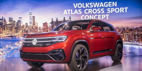 VW tooks the wraps off the Atlas Cross Sport concept on the eve of the New York auto show, previewing a five-seat Atlas due next year.