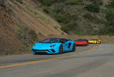 The  roadster  maintains  the  unmistakable  design  of  the  Aventador  S  along  with  unique features reflecting its roadster persona: a combination of distinctive Lamborghini design DNA and the result of extensive aerodynamic testing, Lamborghini says.