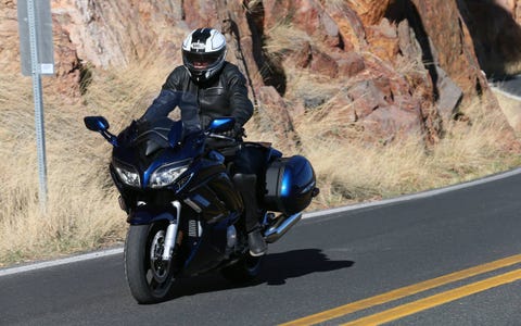 First Ride: 2016 Yamaha FJR1300A and 1300ES