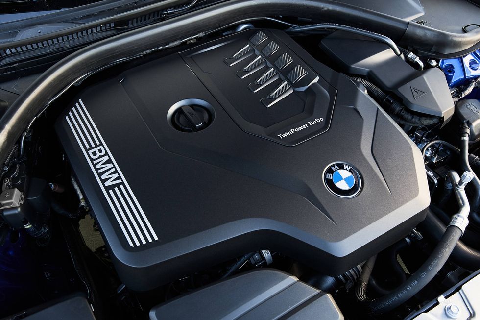 Inside the 2020 BMW 330i
