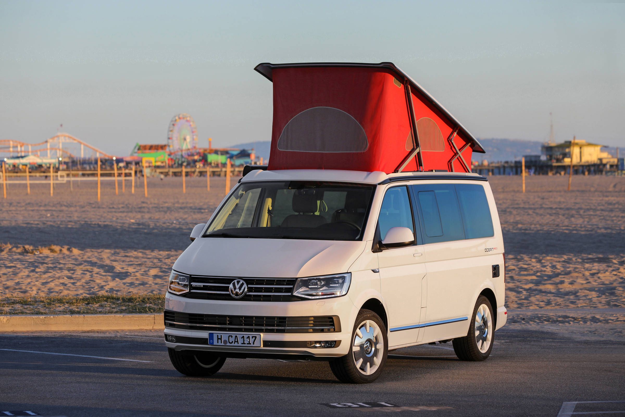 Gammel mand Politibetjent nederdel VanLife! A three-day road trip in the VW T6 California, which we will  never, ever get here