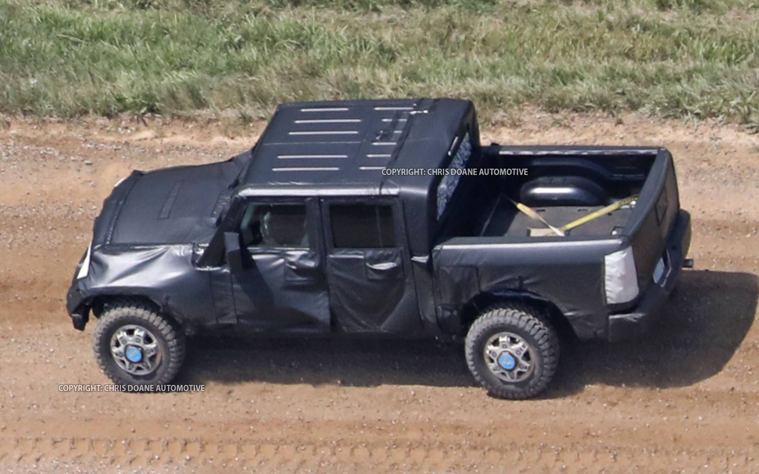 The Jeep Wrangler pickup is happening: Here's evidence