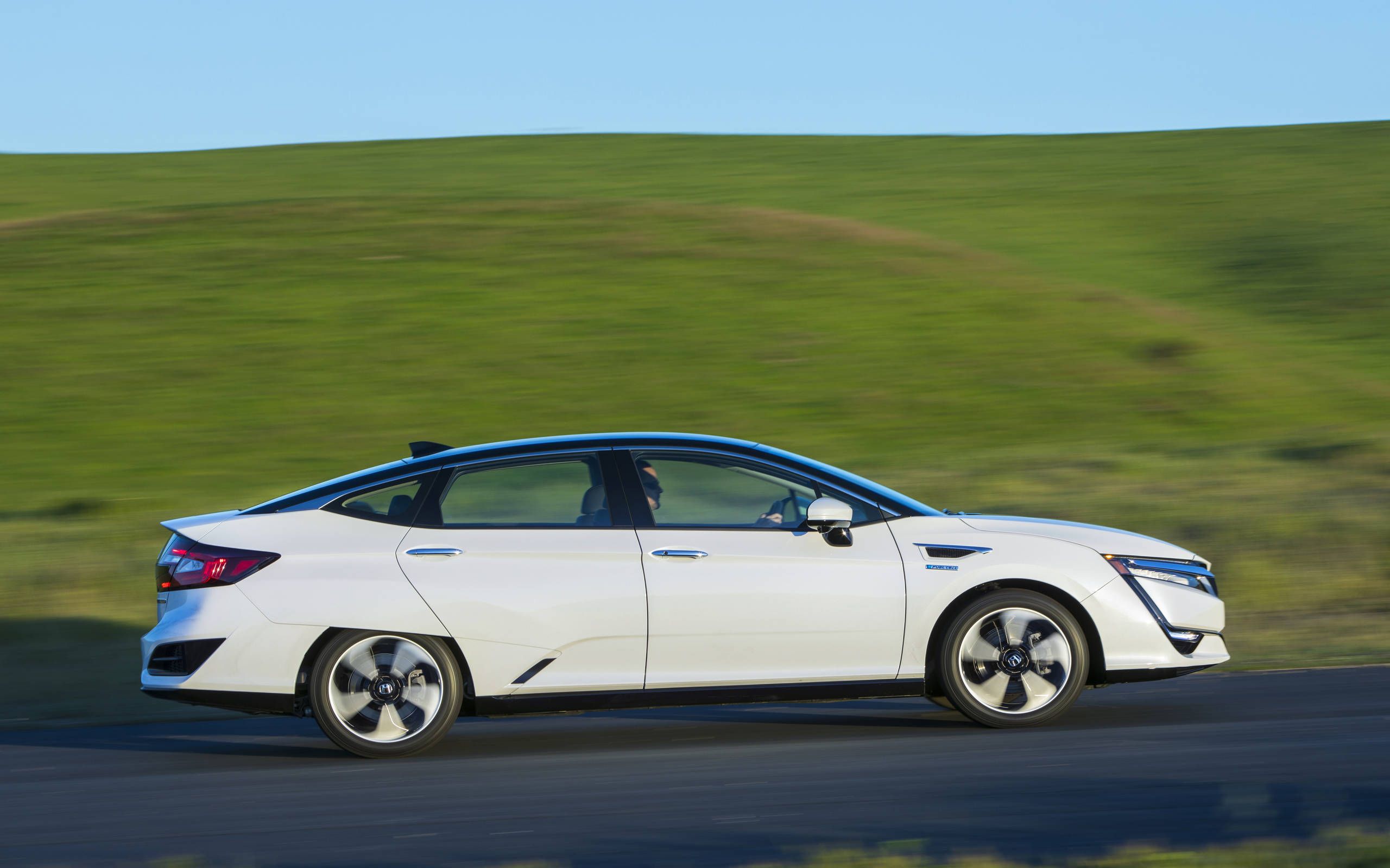 Honda clarity fuel cell