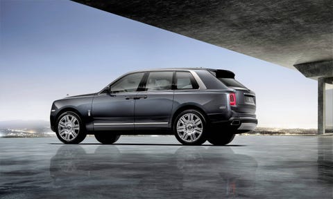 19 Rolls Royce Cullinan In Gray
