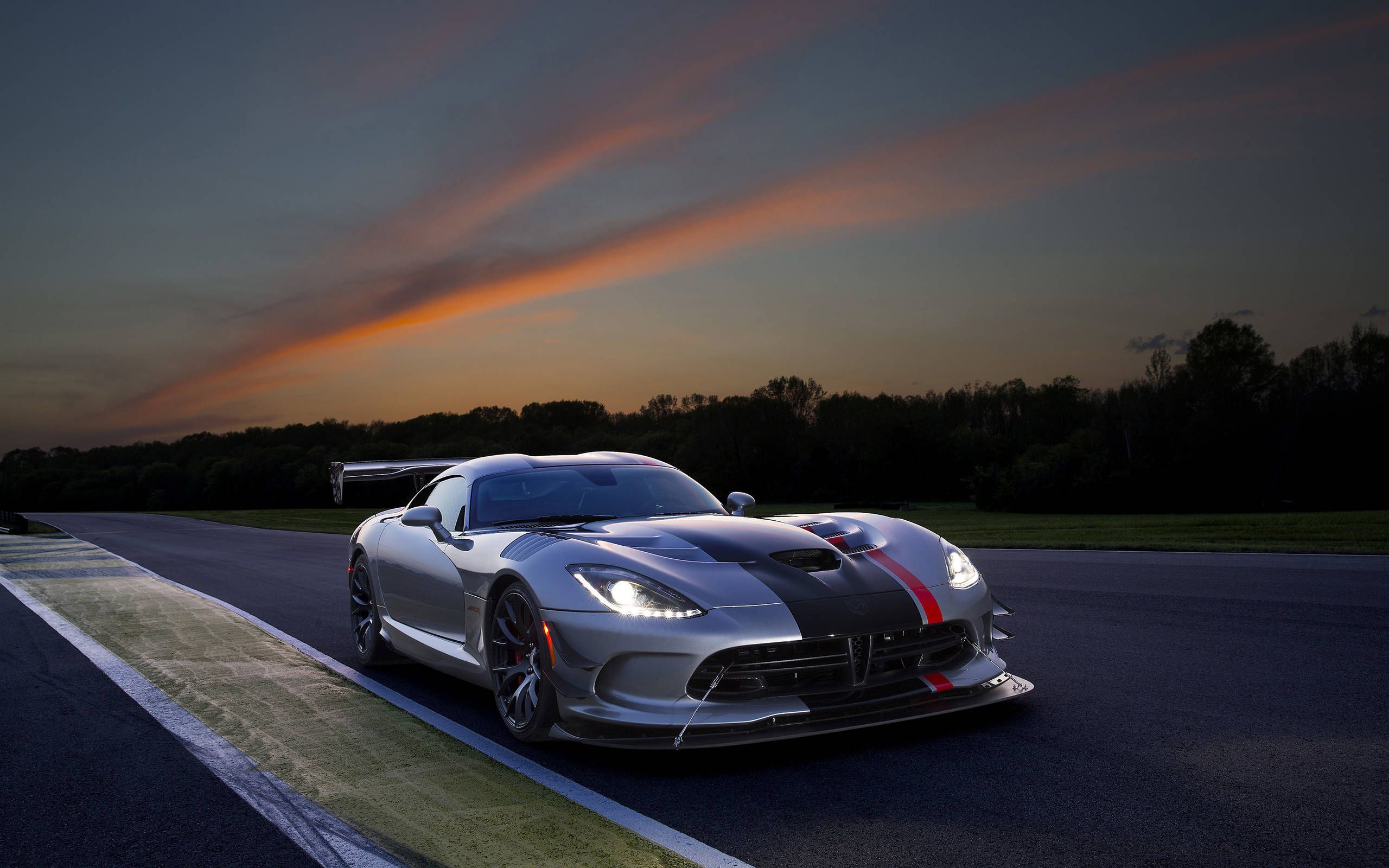 Gallery 16 Dodge Viper Acr