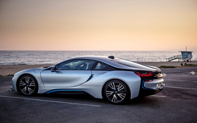 BMW i8 Coupe 2019