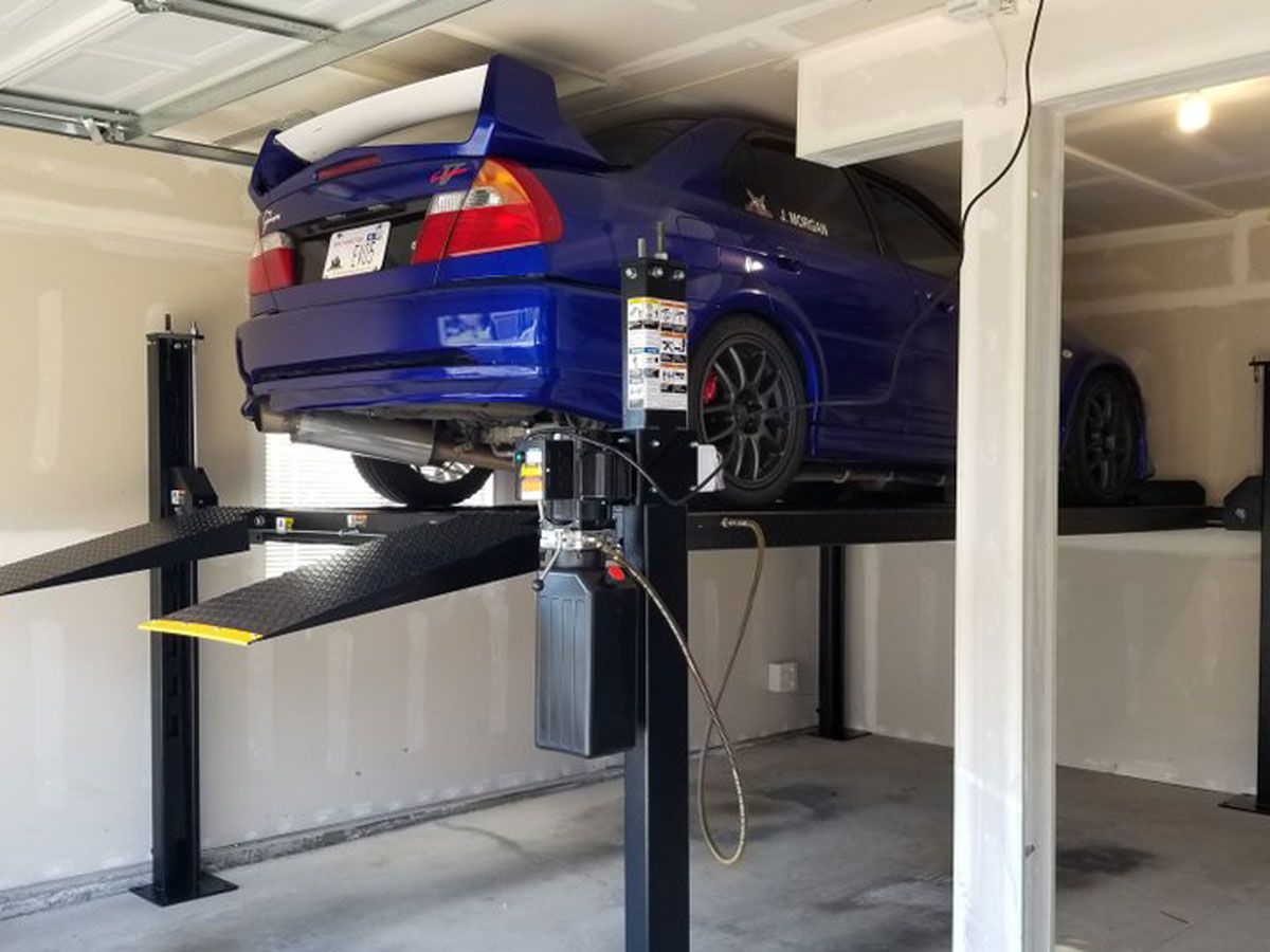Proof that even small garages can fit three (or four) cars