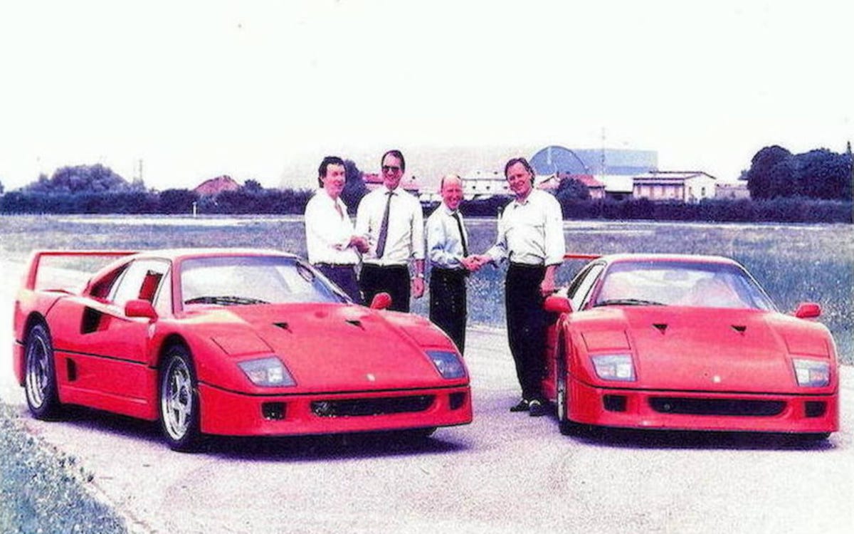 A Ferrari With Pink Floyd Provenance David Gilmour S F40 Up For Auction