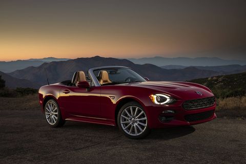 18 Fiat 124 Spider Essentials Mx 5 With A Makeover