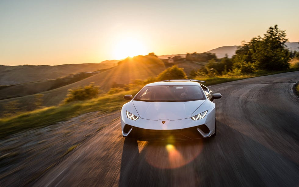 lamborghini huracan wallpaper white