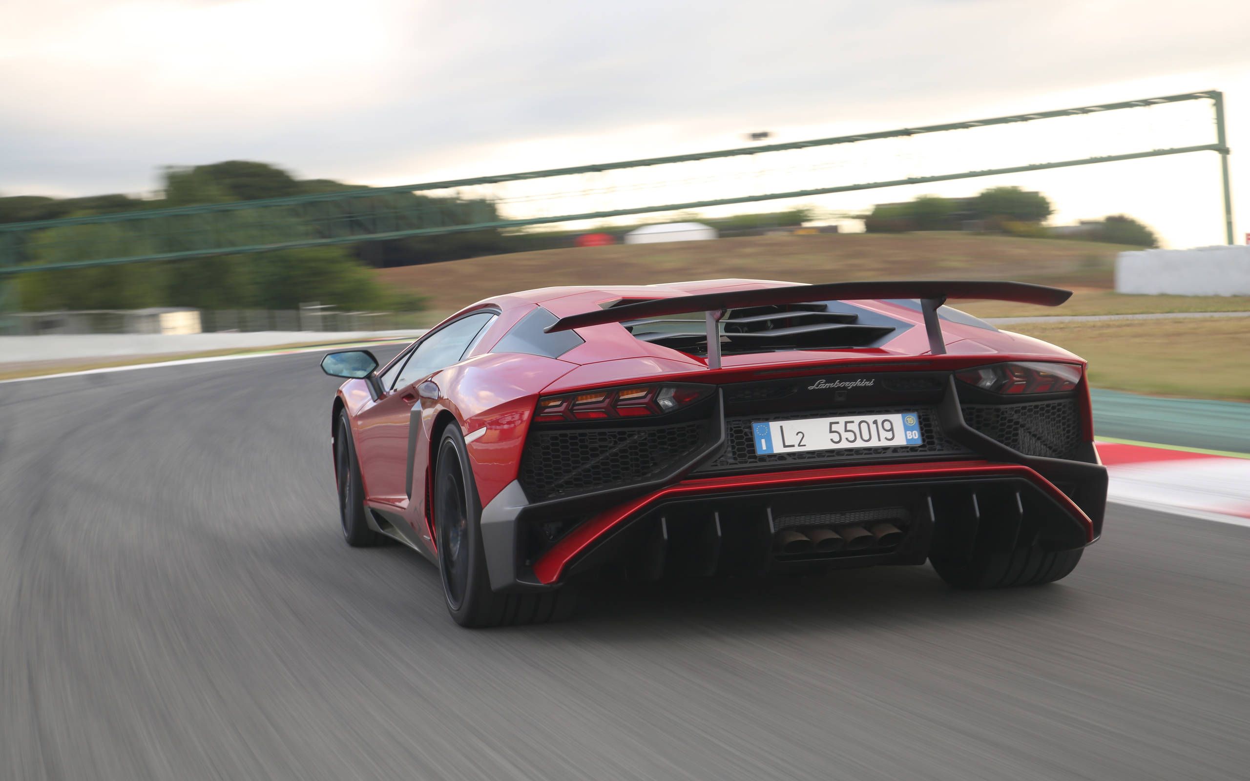 2016 Lamborghini Aventador SV first drive: Practice makes perfect