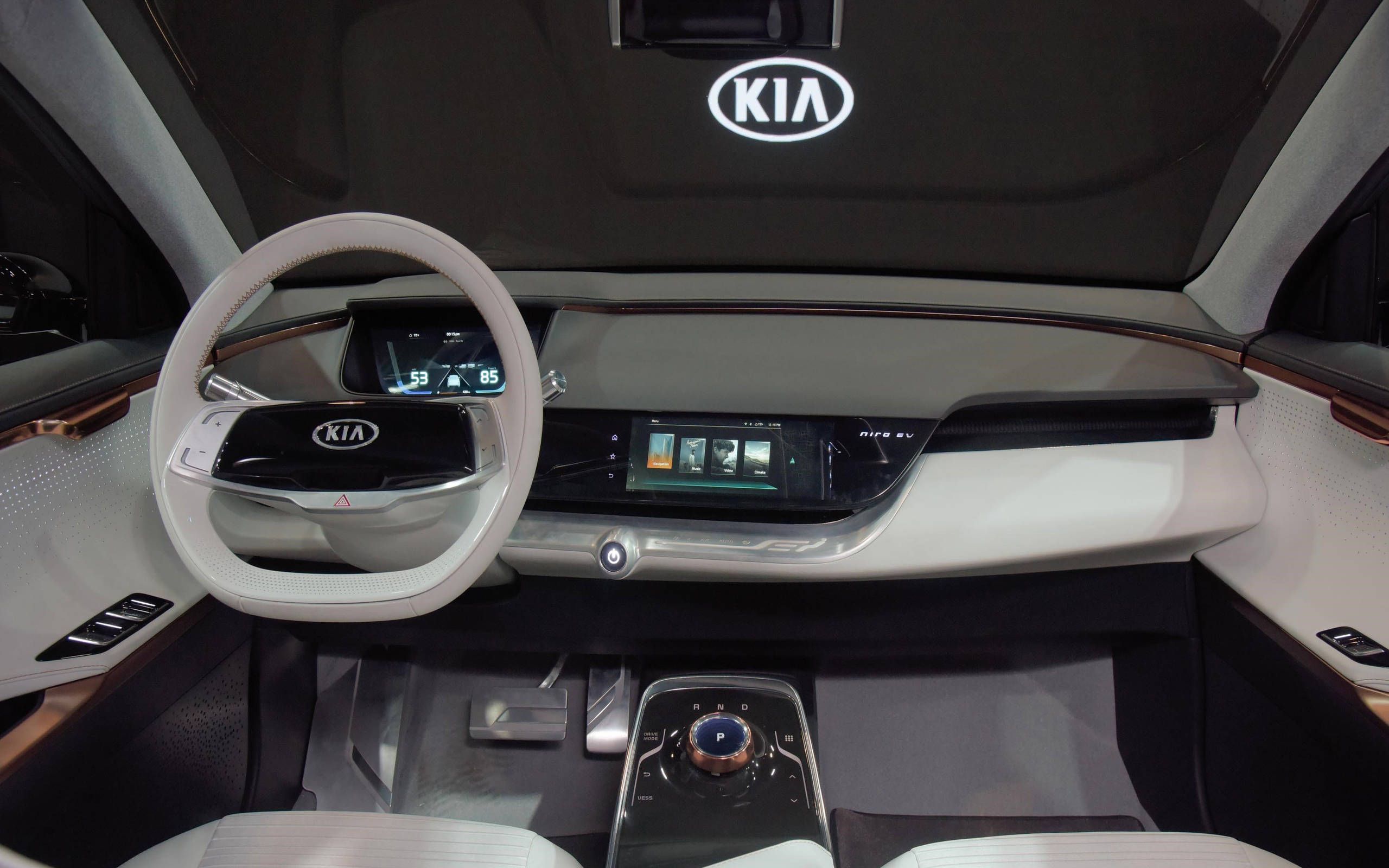 Kia Niro EV Concept: This 238-mile-range Electric Crossover Looks ...