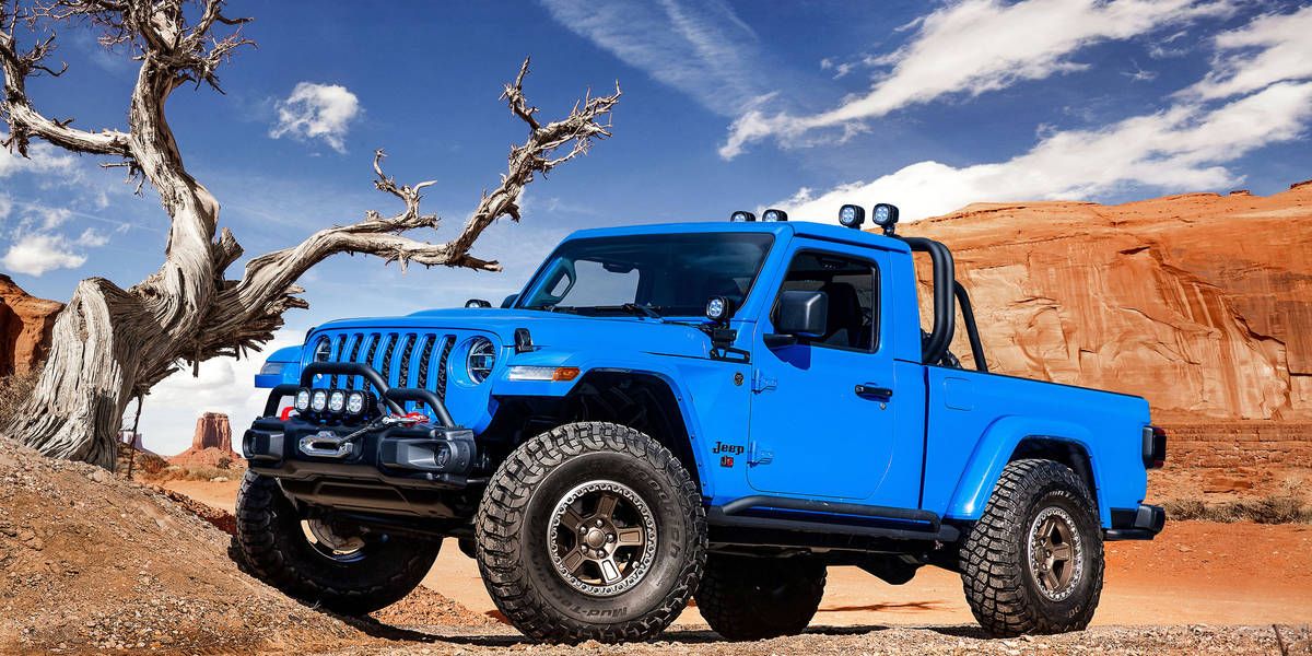 Autoweek Asks: Should Jeep build a two-door Gladiator?