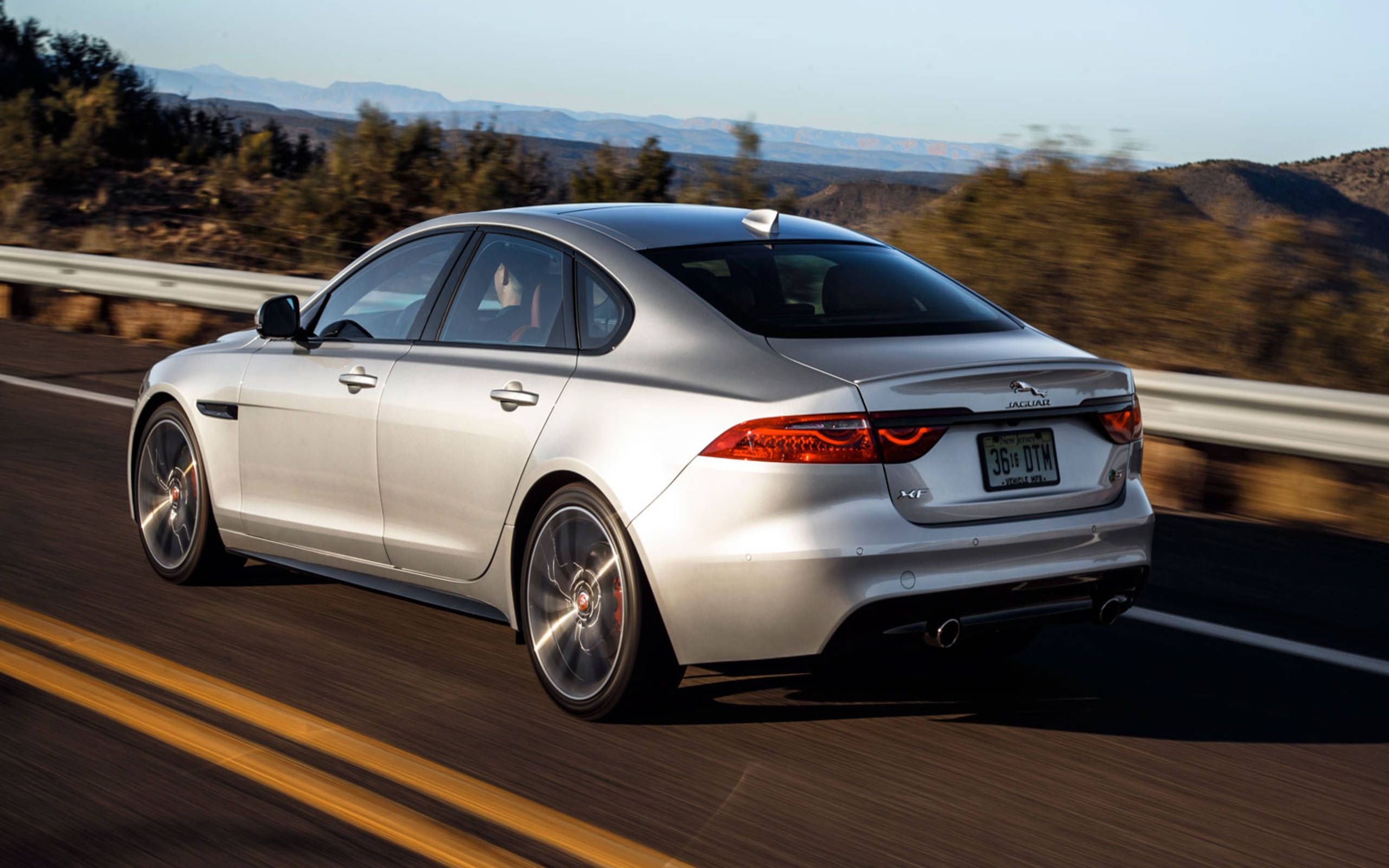 2016 Jaguar XF S review: Can a supercharged six tackle Germany's