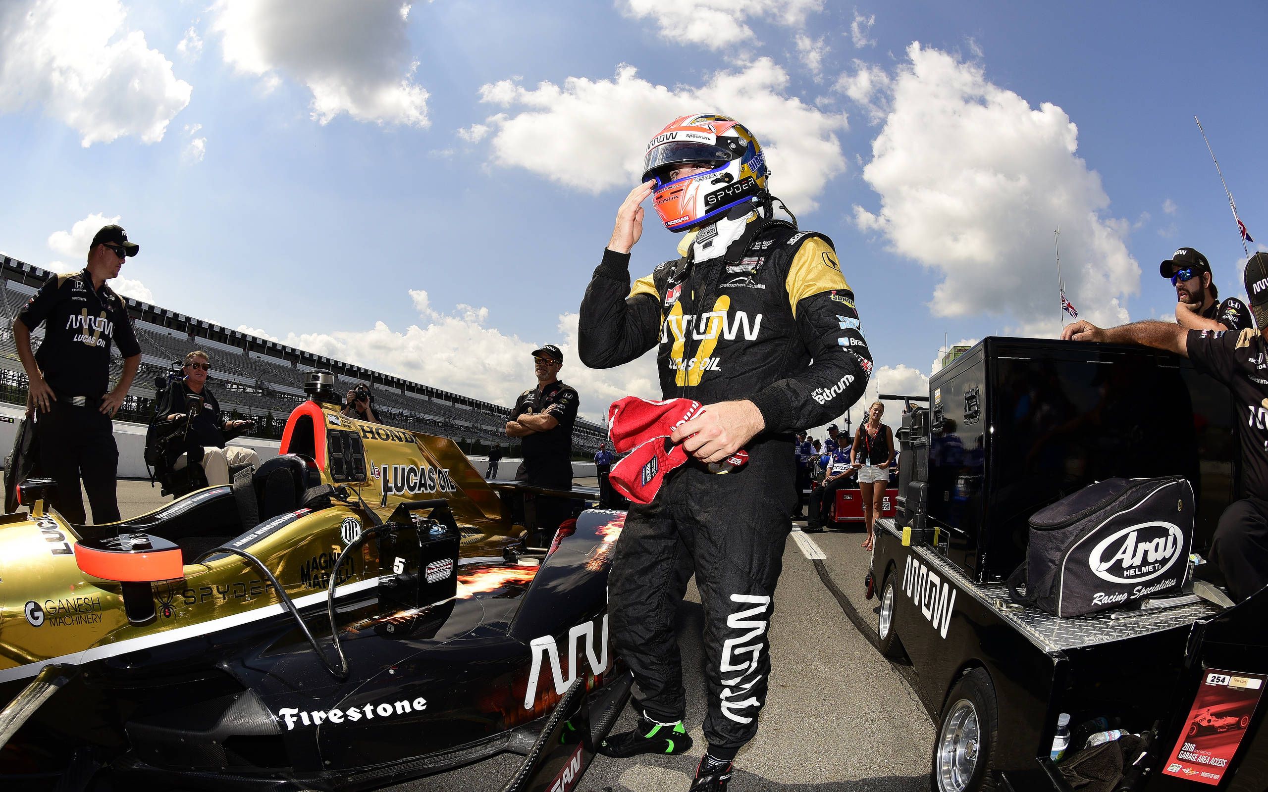 IndyCars James Hinchcliffe is underdog for Dancing with the Stars