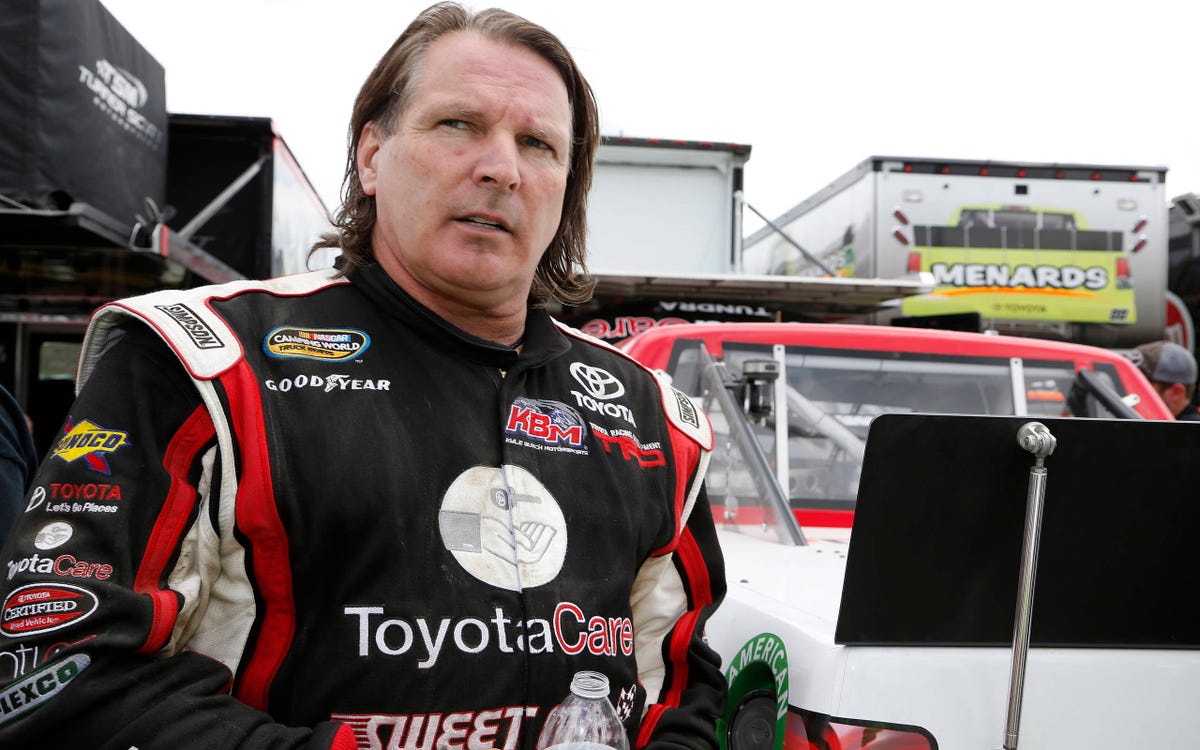 You Have To See Scott Bloomquist S New Extravagant Dirt Late Model Hauler Sarah bloomquist has an estimated net worth of around $100 thousand as of 2019. extravagant dirt late model hauler