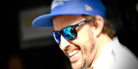 Las Vegas has installed two-time Formula 1 champion Fernando Alonso as the No. 2 pick to win the Indianapolis 500 behind only pole sitter Scott Dixon.