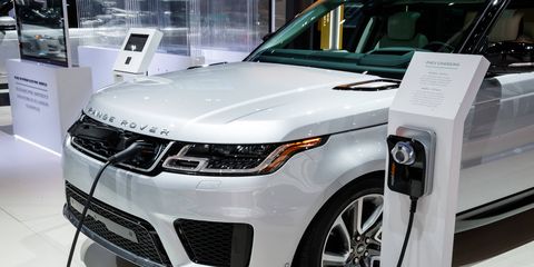 The 2019 Range Rover PHEV and Range Rover Sport PHEV will have a few unique offerings.