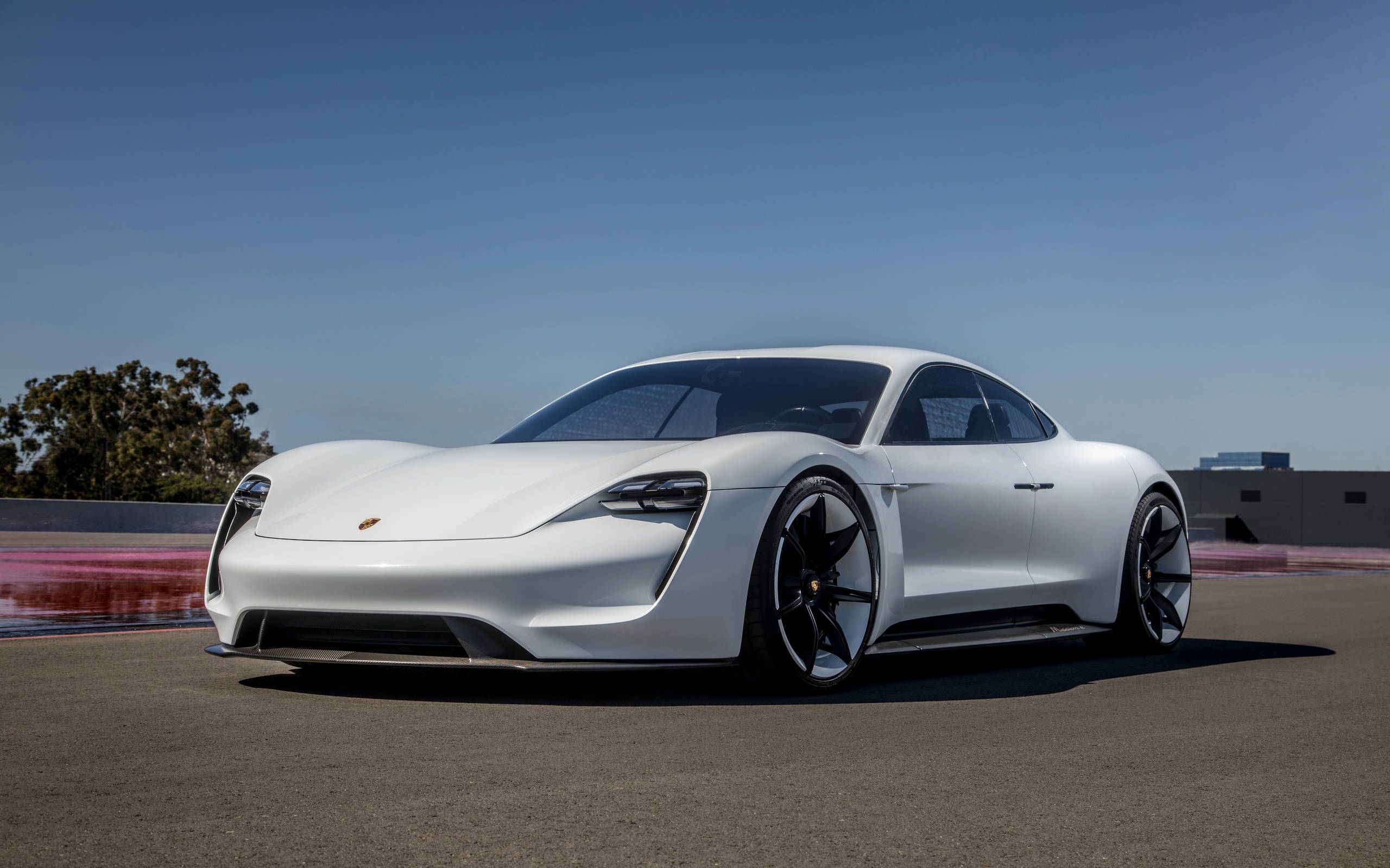 Porsche electric online car mileage