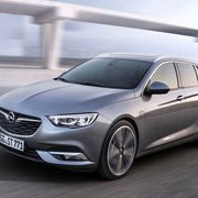 The 2018 Buick Regal will have its first auto show appearance in New York alongside the redesigned Buick Enclave crossover.
