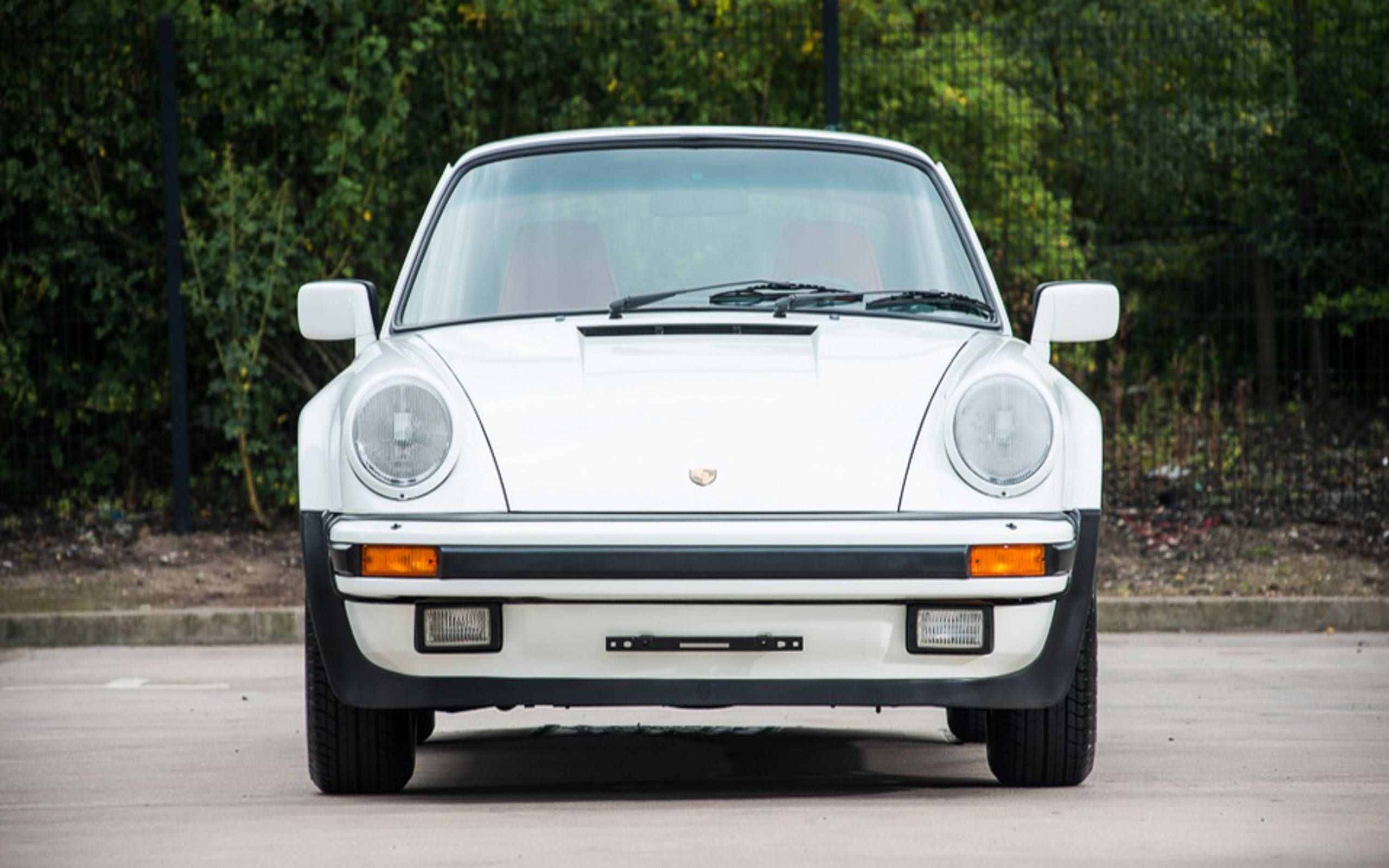 Turns out you can buy a 'new' 1986 Porsche 911