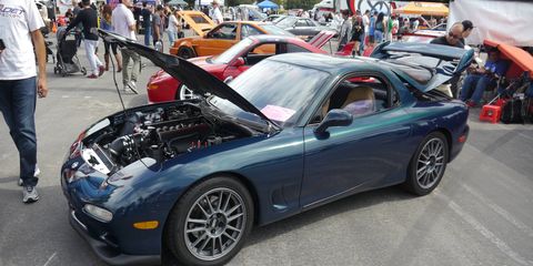 Look under the hood: it's a Corvette! Dahn Vo swapped in a 5.7-liter LS1 V8 into his '94 RX7.