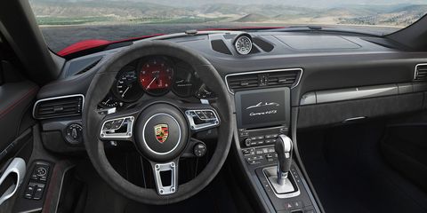 Inside the new 2017 Porsche 911 Carrera GTS