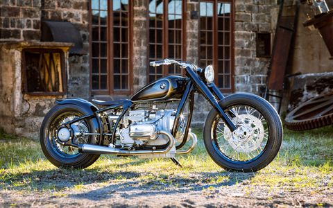 BMW unveiled the R 5 Hommage at the 2016 Concorso d'Eleganza Villa d'Este. The custom motorcycle, which is built around a rebuilt 500-cc boxer twin engine, pays tribute to the hugely influential 1936 R 5.