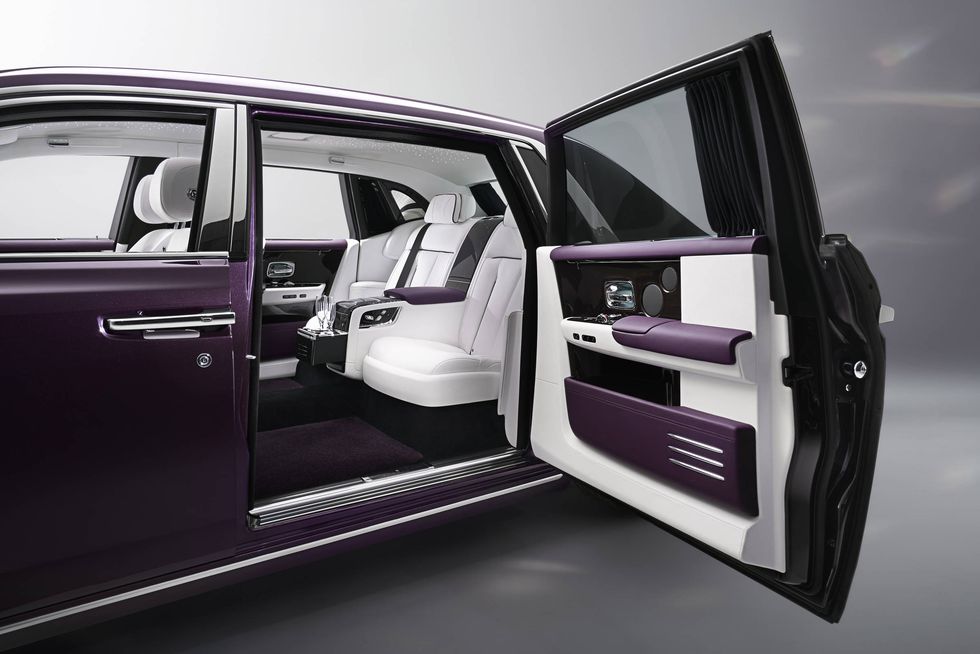 2024 rolls royce phantom interior rear