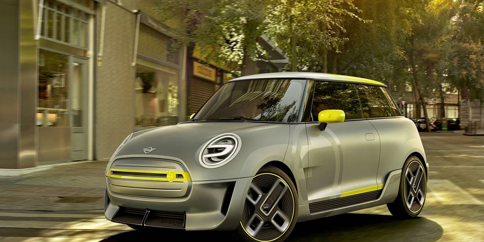 Mini revealed the Electric concept, which previews a production version expected to be launched in 2019.