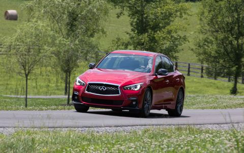 The mid-cycle redesign of the 2018 Infiniti Q50 Red Sport 400 retains the same great engine and controversial steering.