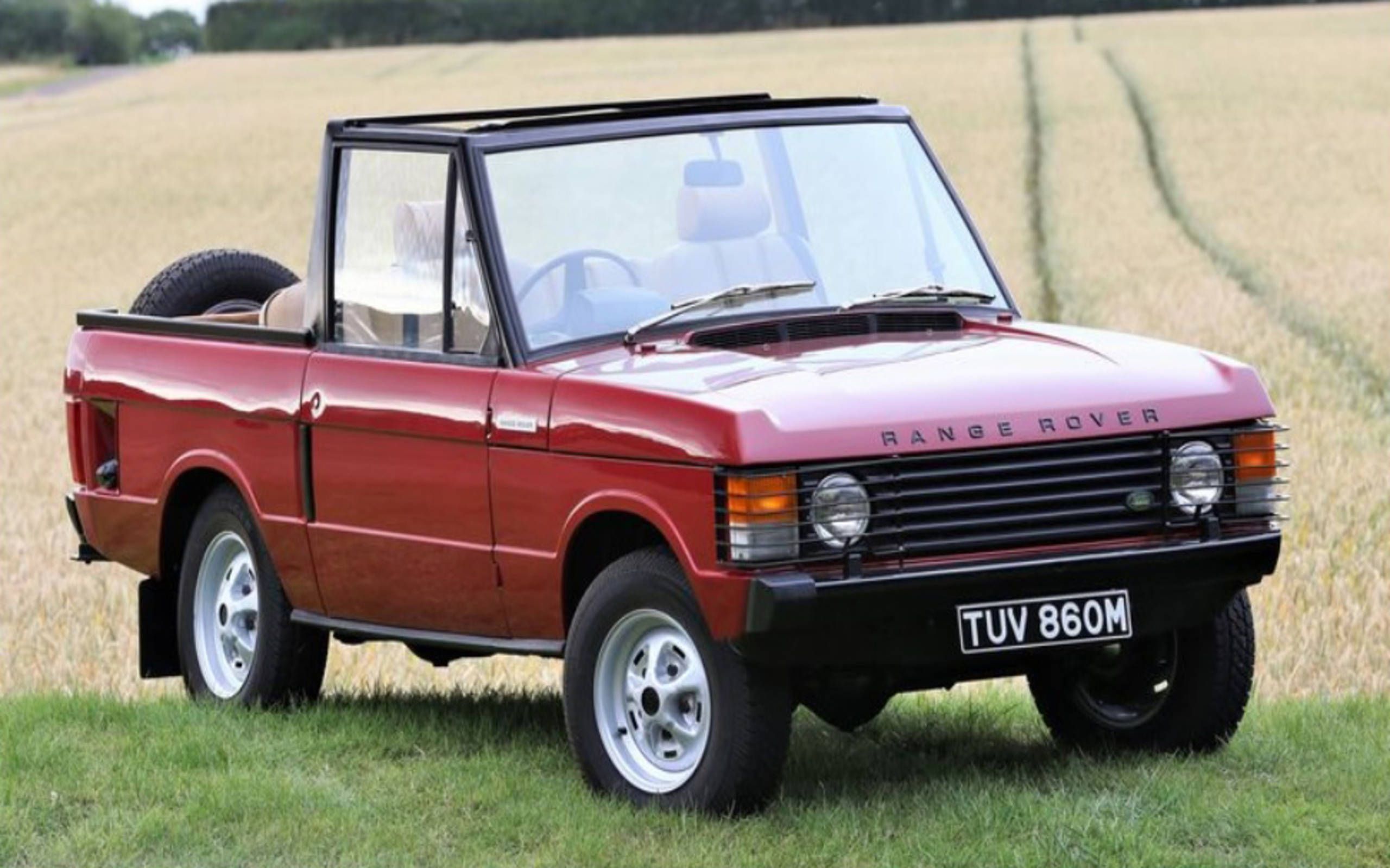 Bid on this rare Range Rover convertible before the Evoque gets here