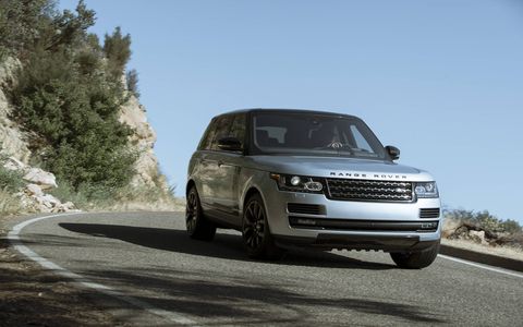 The Land Rover Range Rover SVAutobiography Dynamic in action on canyon roads