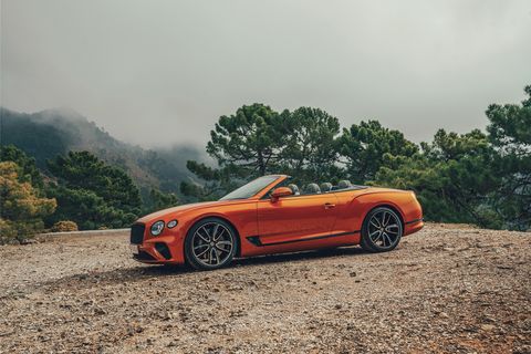 The new 2019 Bentley Continental GT Convertible looks fantastic top up or down