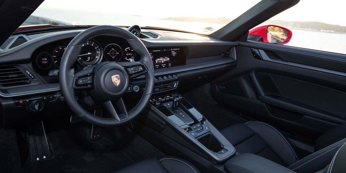 Gallery: 2020 Porsche 911 Carrera Cabriolet interior