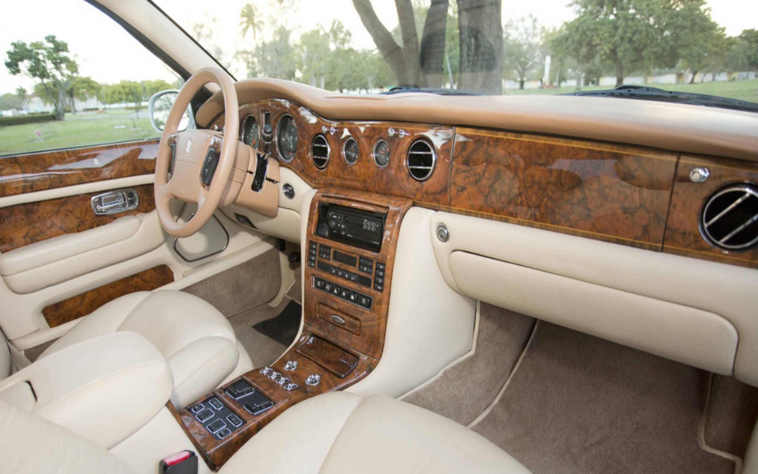 Used 2002 RollsRoyce Silver Seraph For Sale Special Pricing  Vantage  Motorworks Inc Stock 2CX08385