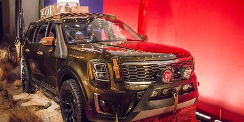 The 2020 Kia Telluride made its surprise debut during New York Fashion Week, appearing at the fashion show of Brandon Maxwell ahead of its launch in 2019.