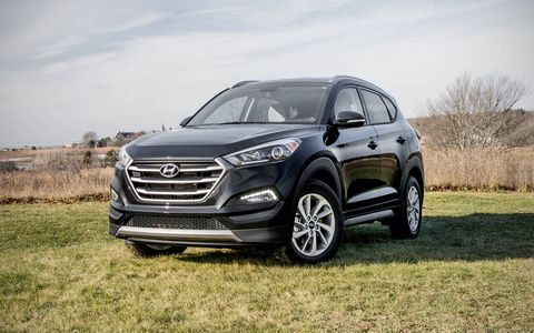 The 2016 Hyundai Tucson Eco AWD uses the smaller of the two engines that the redesigned model offers.