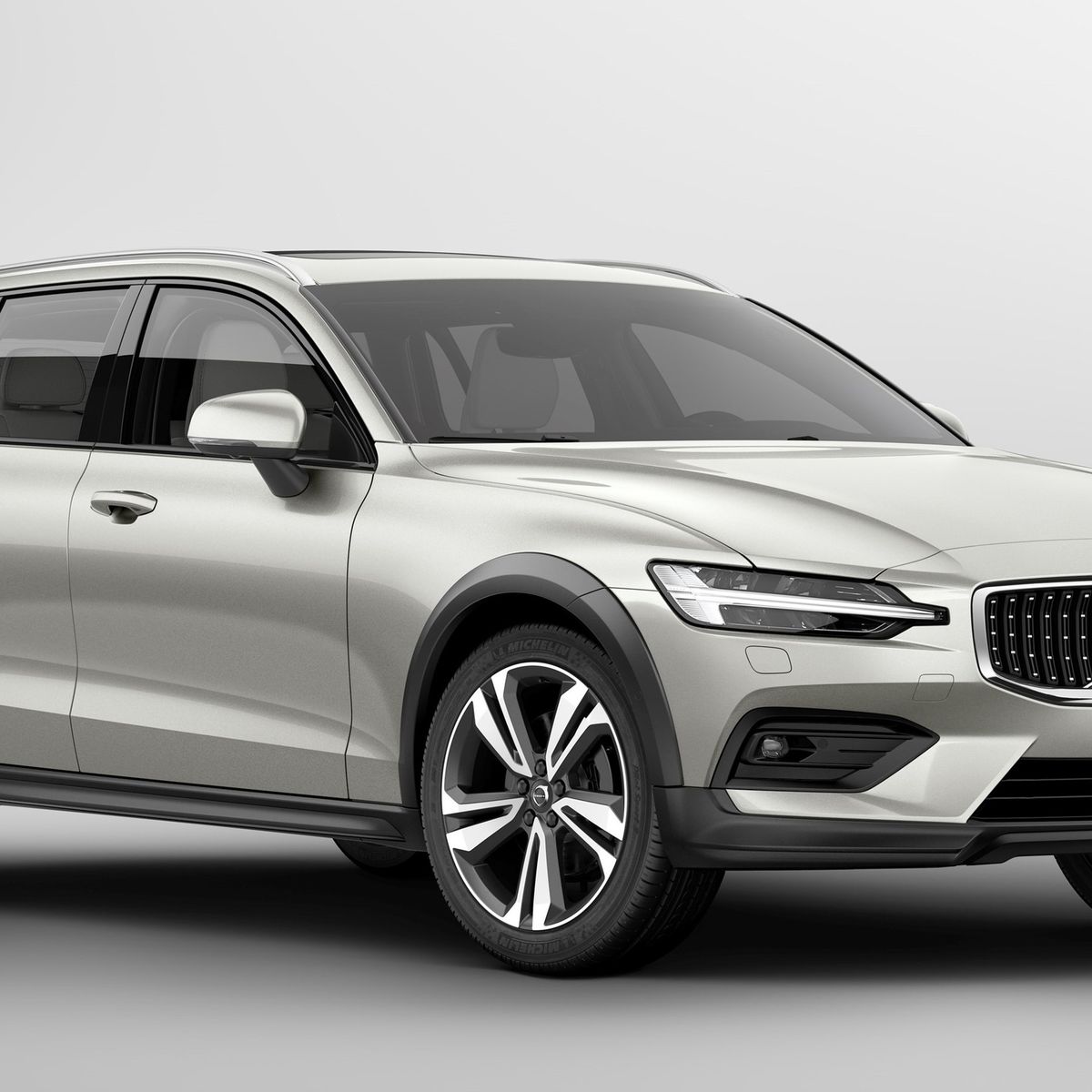 2020 Volvo V60 Cross Country first drive: Roof height matters
