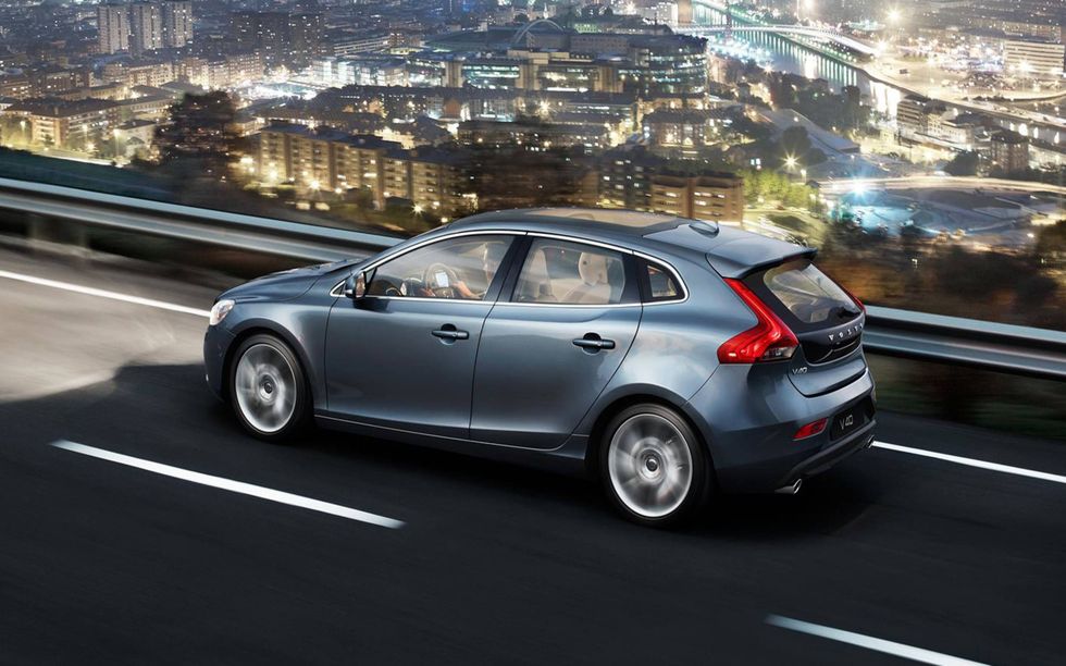 The next-generation V40 will be available as a gas-electric hybrid.