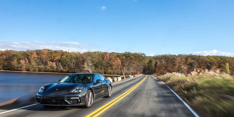 The 2017 Porsche Panamera Turbo has a 4.0-liter V8 gasoline engine with 550 hp, a dual-clutch transmission with eight speeds and all-wheel drive.
